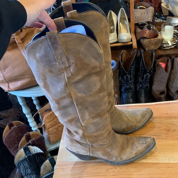 Source Unknown Shoes - Brown Leather Western Boots with Star detail